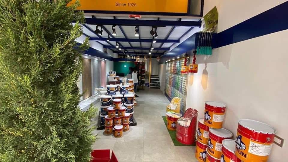 معرض الطلاء